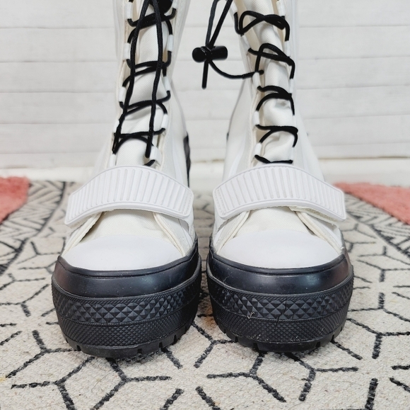 CONVERSE CHUCK TAYLOR ALL STAR GR82 PLATFORM WOMEN'S BOOTS in WHITE, sz 6 - Picture 4 of 16